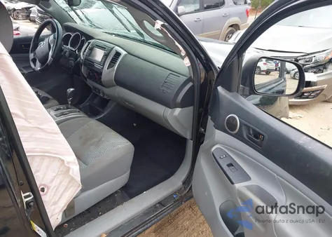 2013 Toyota Tacoma from USA, damaged, VIN 5TFTX4CN1DX025624